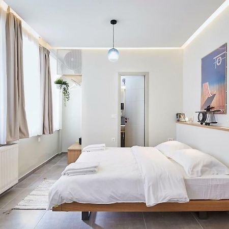 Live In A Funky & Renovated Studio Near Acropolis Atenas Exterior foto